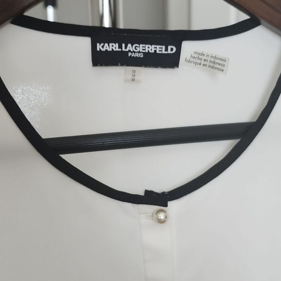 Karl Lagerfeld Blouse with Pearl Buttons and Black Floral Lace size M - Picture 3 of 4